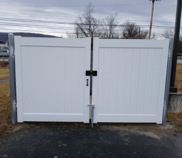 Commercial Fencing Example
